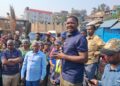 Bukavu : Le bourgmestre de la commune de Kadutu Me Byamungu Kazimiri lance les travaux de construction d’un Hangar au marché Beach Muhanzi