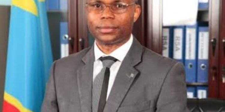 Kinshasa : le professeur Pascal Isumbisho aux arrêts; le «LGD dénonce»